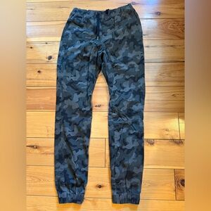 Zanerobe Men's Camouflage Cargo Jogger Pants Size 30